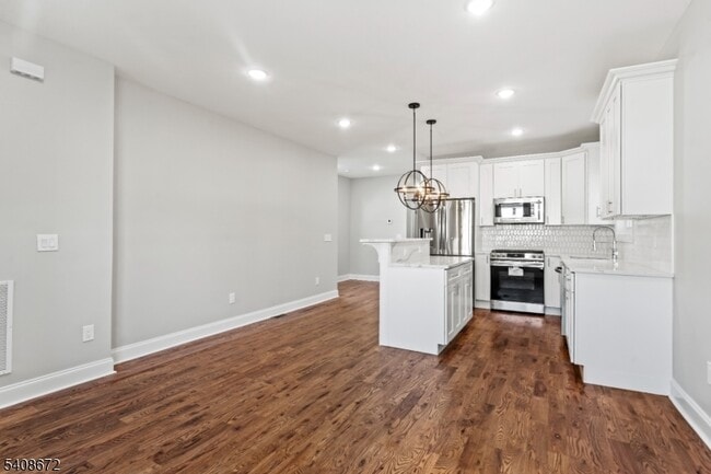 Building Photo - 53 Marcy Ave