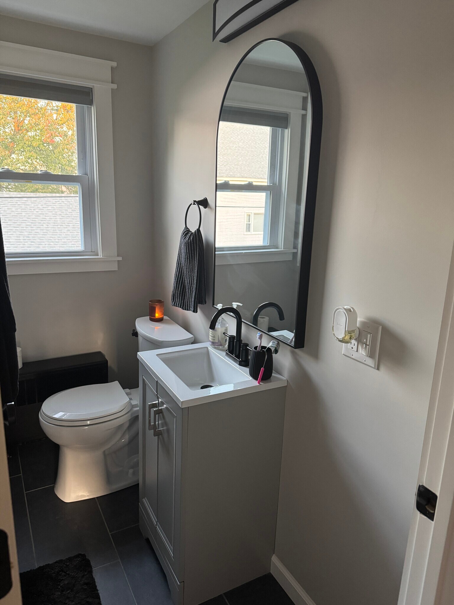 Building Photo - 14 Ferrara Ave