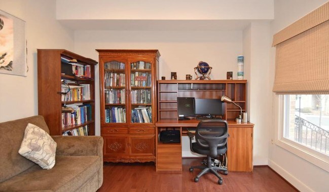 4th Bedroom/Den - 4531 Westhall Dr