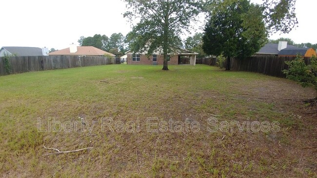 Building Photo - 806 Malibu Dr
