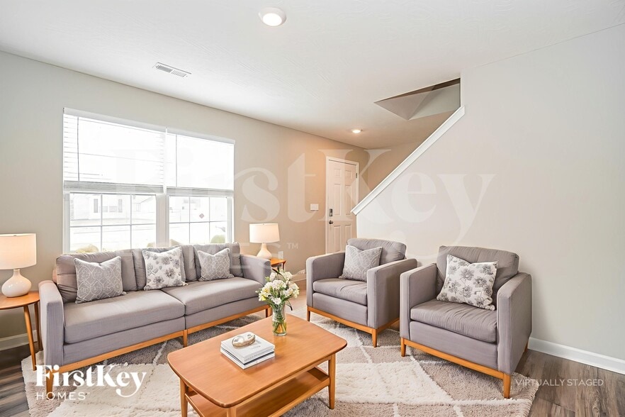 Building Photo - 5416 Branchville Dr