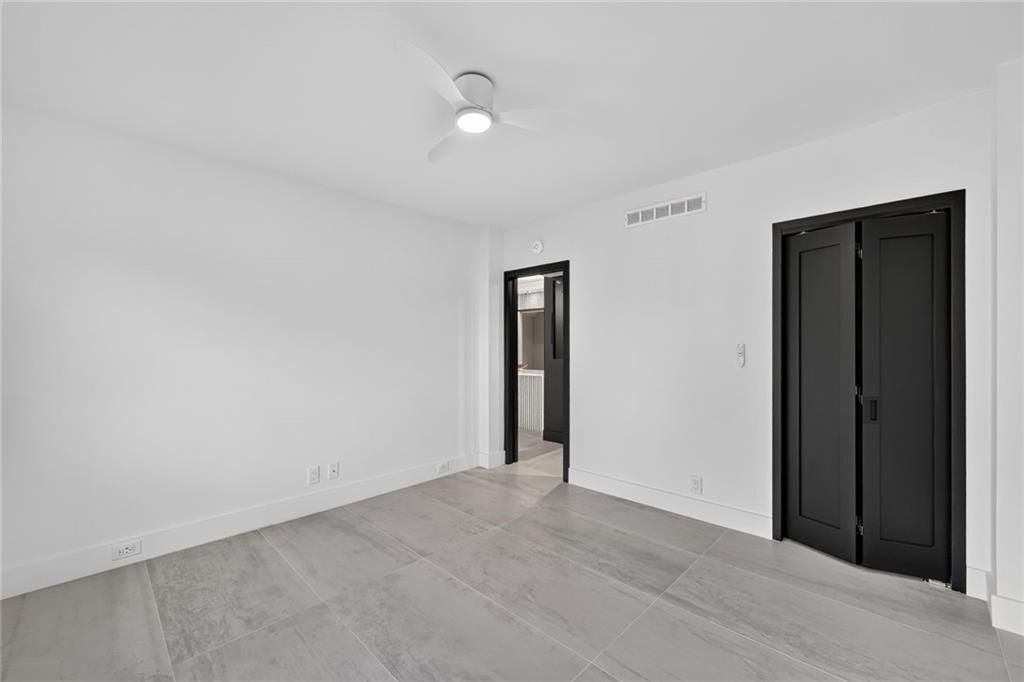 Building Photo - 2285 Peachtree Rd