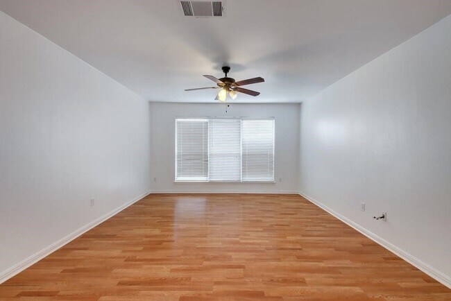 Building Photo - 11717 Dunfries Ln