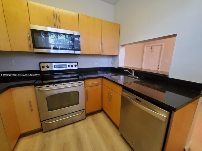 Building Photo - 1851 NW 96th Terrace
