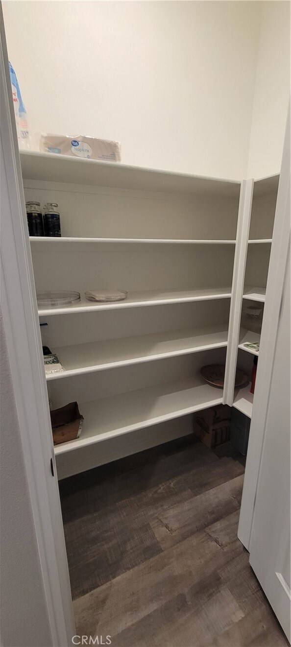 Building Photo - 82 Burgundy