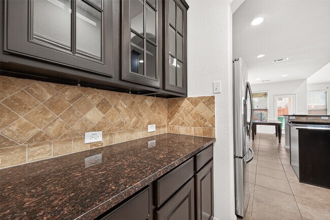 Building Photo - 17415 Sandalisle Ln