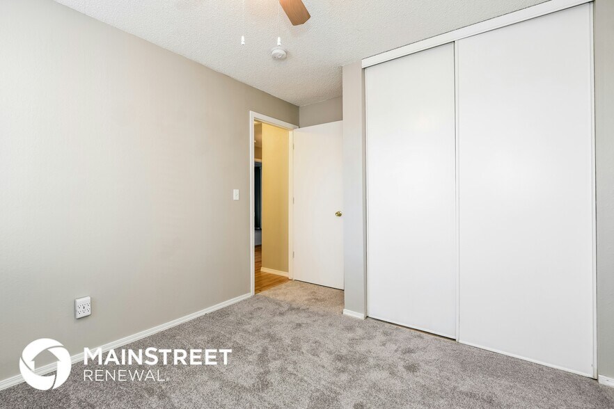 Building Photo - 18019 E Bellewood Dr