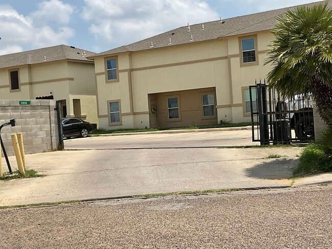 Building Photo - 1014 Ranchway Dr