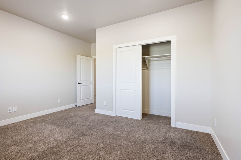 Building Photo - 280 W 2100 N
