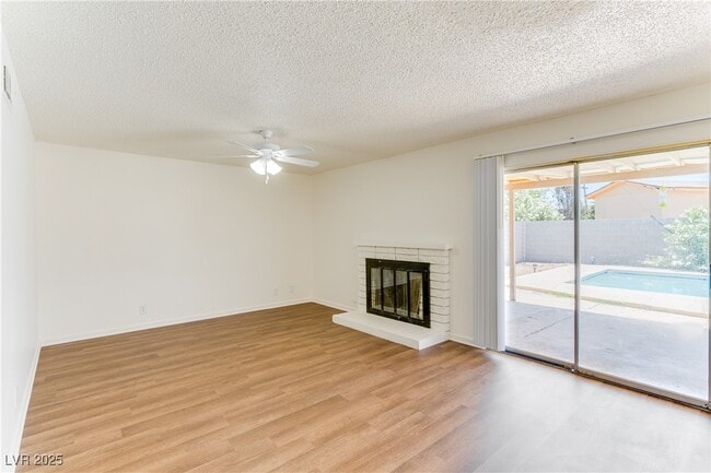 Building Photo - 4605 Cinderella Ln