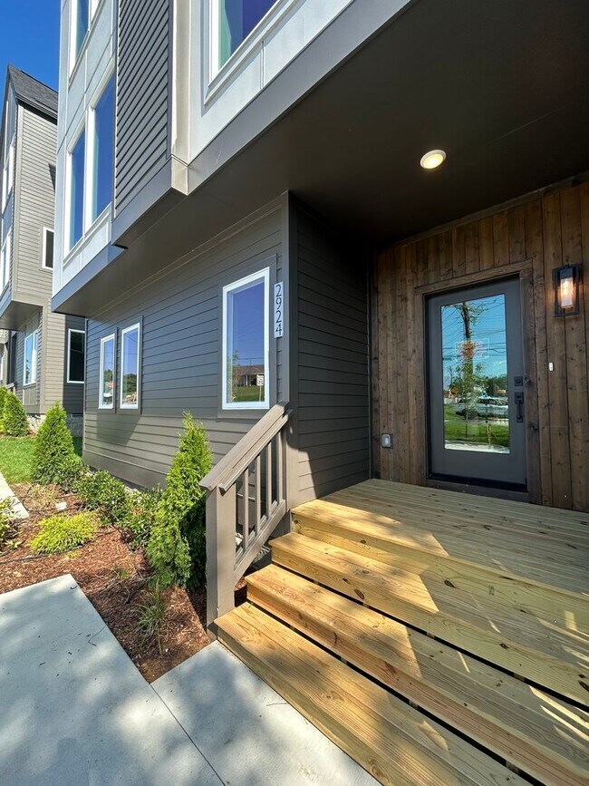 Building Photo - Amazing New Construction North Nashville!