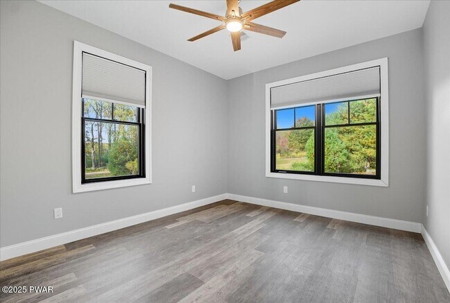 Building Photo - 159 Knapp Rd