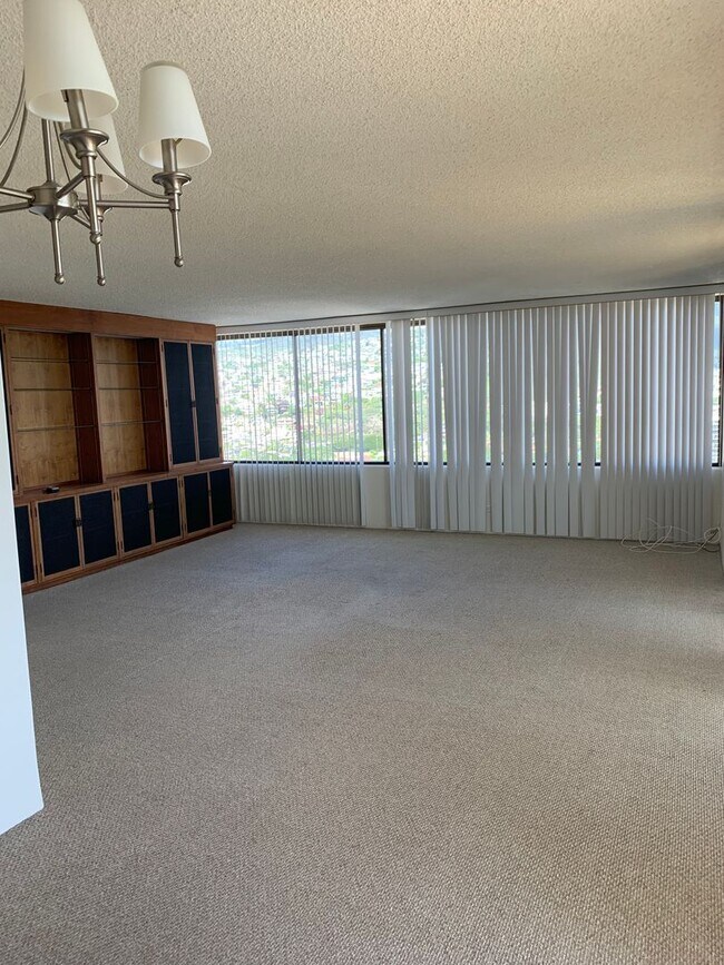 Building Photo - 4340 Pahoa Avenue #23A