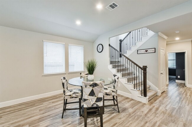 Building Photo - 22095 Volante Dr