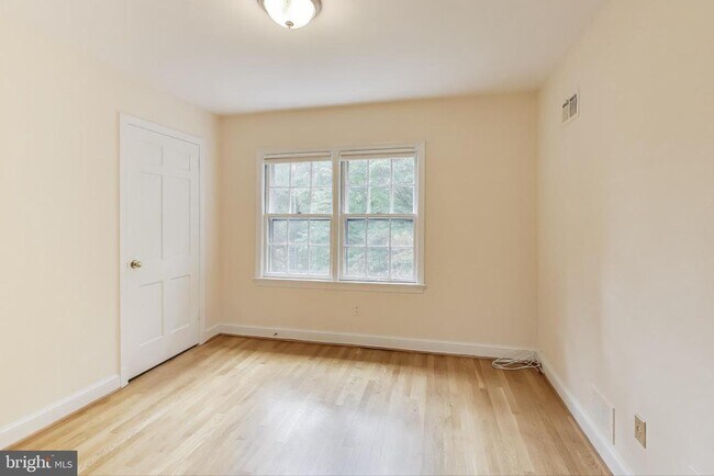 Building Photo - 7308 Burdette Ct