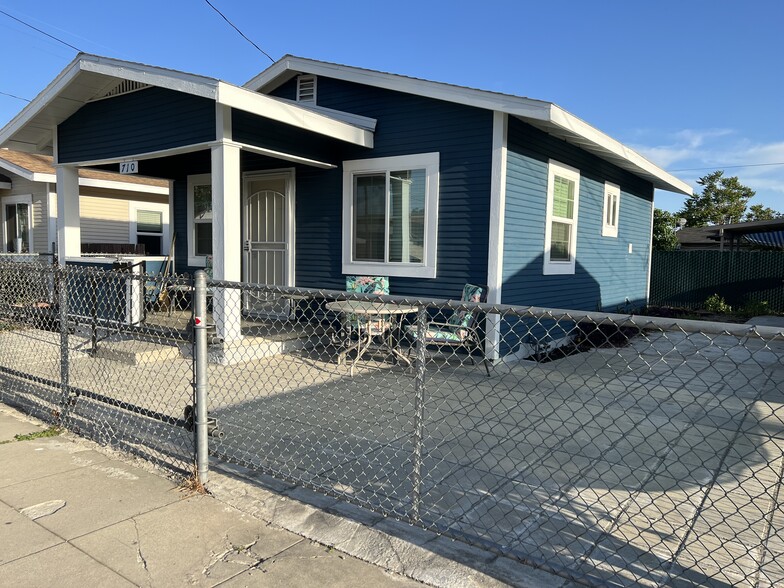 Building Photo - 710 E Nocta St