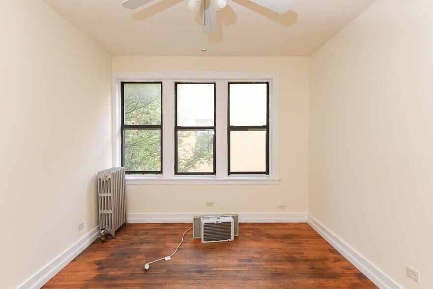 Building Photo - 1532 N Kedzie Ave