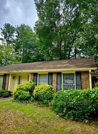 Building Photo - 771 Wilson Cir SW
