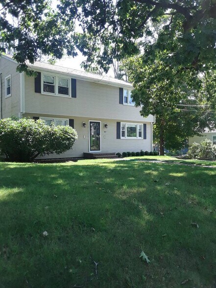 Primary Photo - 37 Summit St