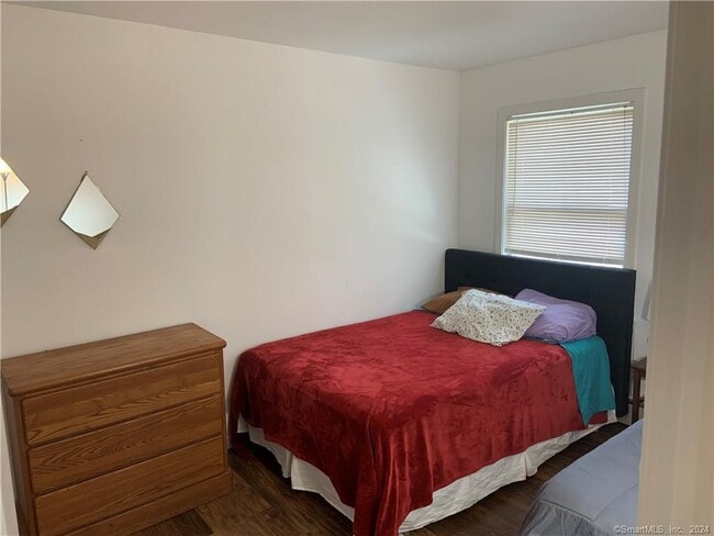 Building Photo - 9 Beech St