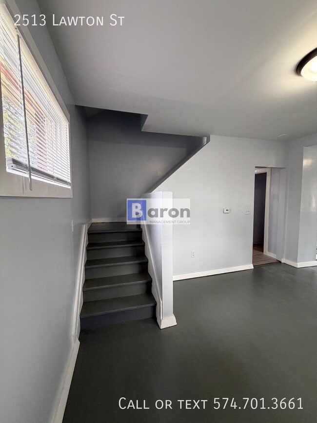 Building Photo - 2513 Lawton St