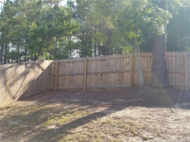 Building Photo - 261 River Oak St