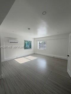 Building Photo - 1362 NE 145th St