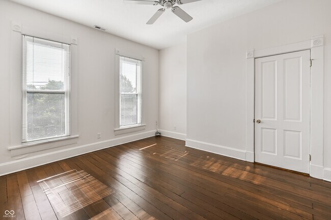 Building Photo - 314 N College Ave