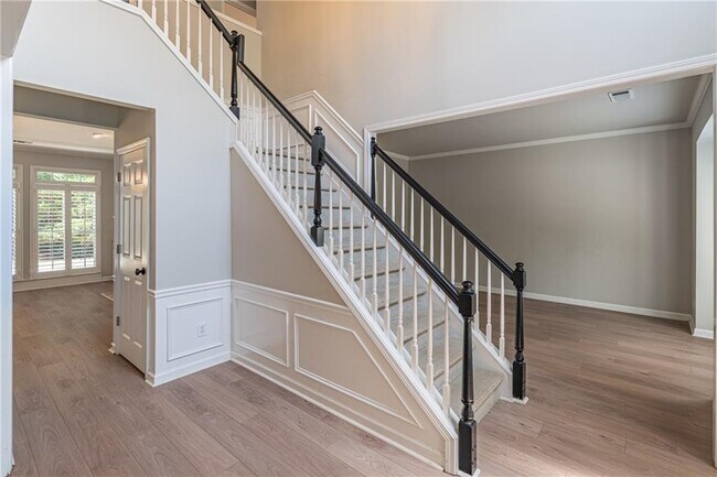 Building Photo - 5491 Oxford Chase Way