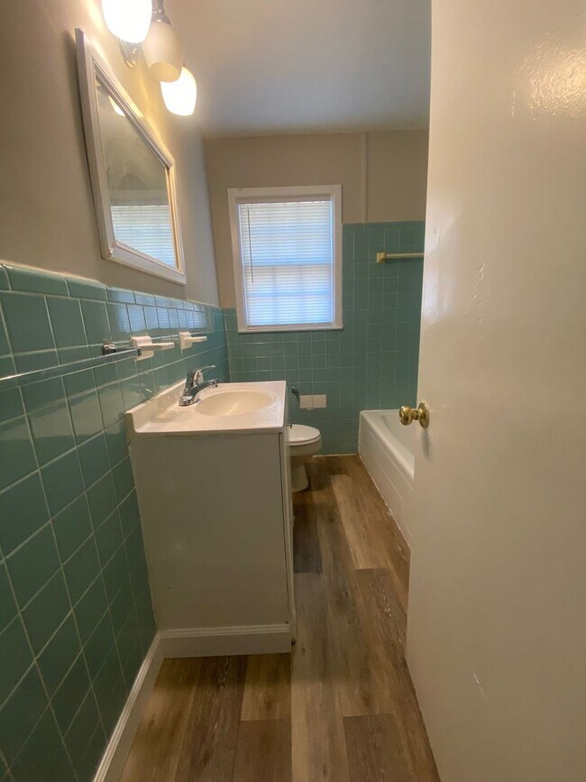 Building Photo - **ON HOLD**Near Ft. Benning. Columbus, GA  Bedroom 4 / 1 Full Bathroom & 2 Half Bathroom Home for...