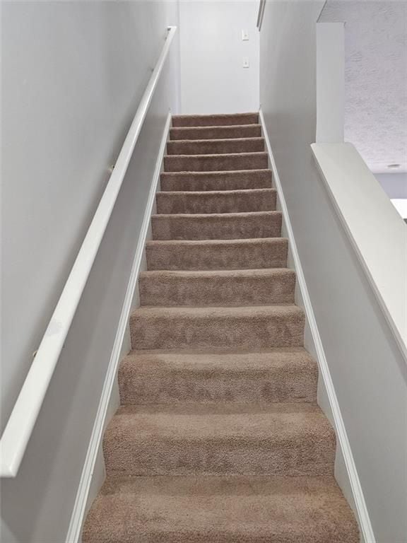 Building Photo - 5425 Village Green Square