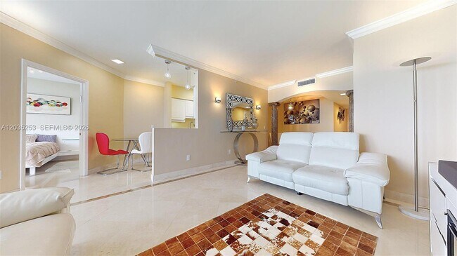 Building Photo - 4779 Collins Ave