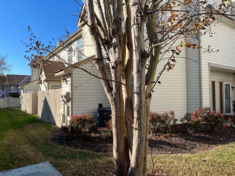 Building Photo - 4659 Georgetown Pl
