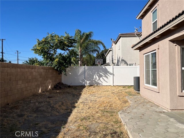 Building Photo - 1241 Castledale St