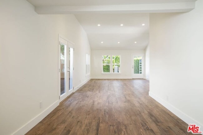 Building Photo - 507 Norwich Dr