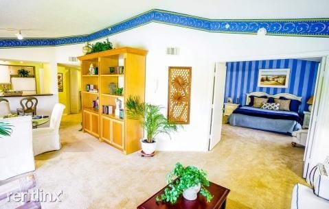 Building Photo - 13940 Pines Blvd