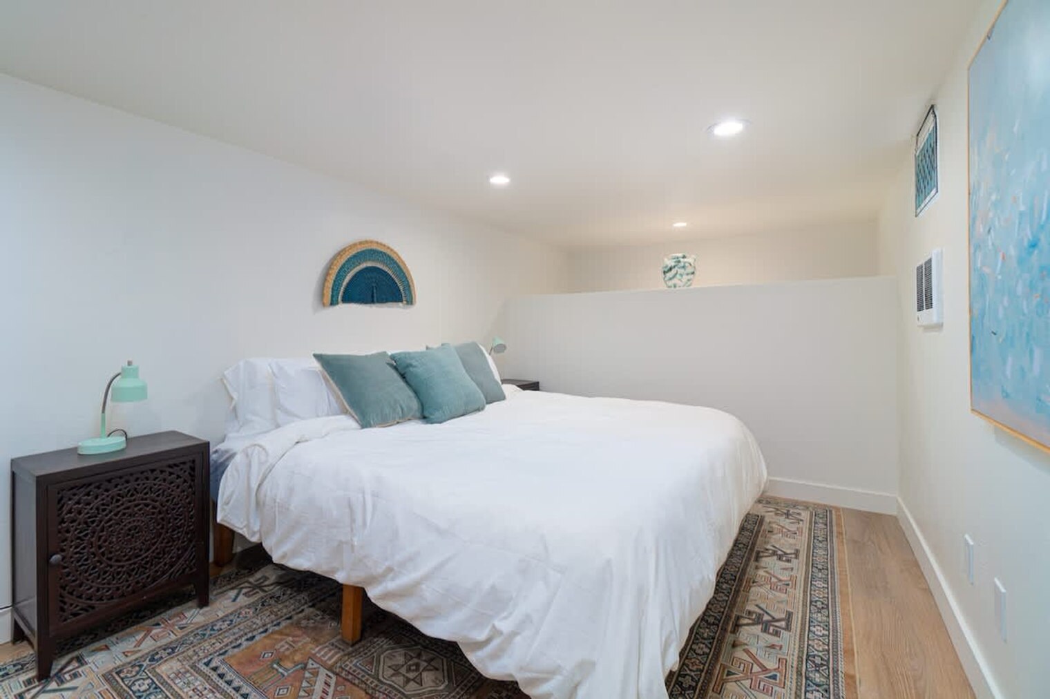 Building Photo - 142 Bell St