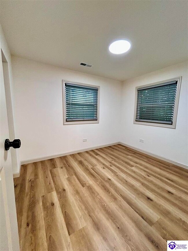 Building Photo - 119 Gaither Station Rd