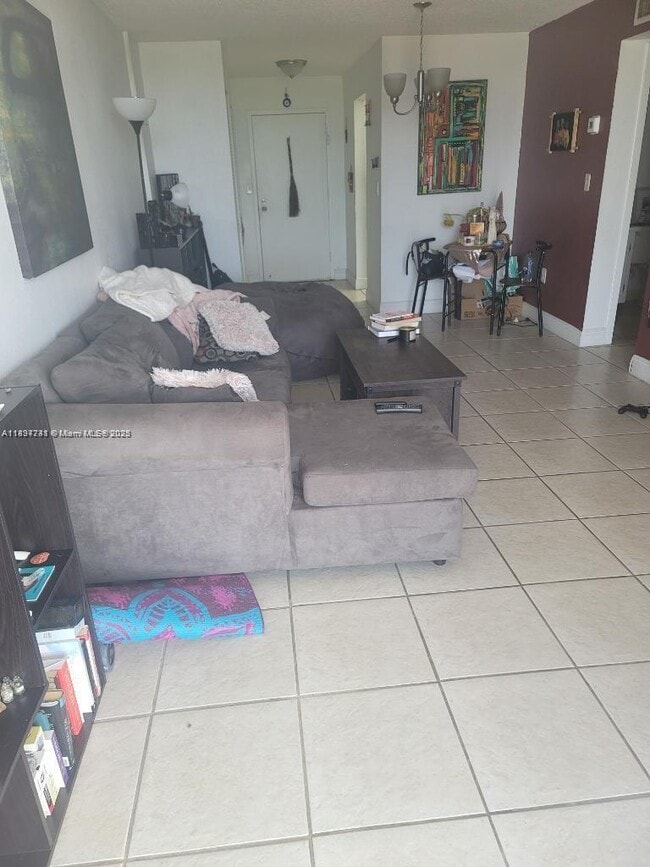 Building Photo - 1805 Sans Souci Blvd