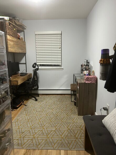 Building Photo - 229 E 237th St