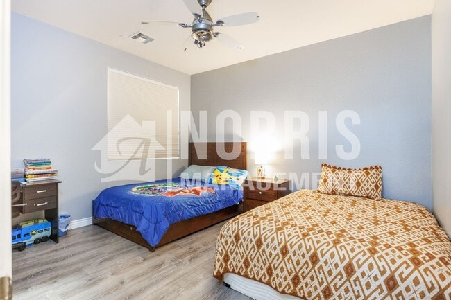 Building Photo - Beautiful Large Home NOT FURNISHED with Pool in Villago Community