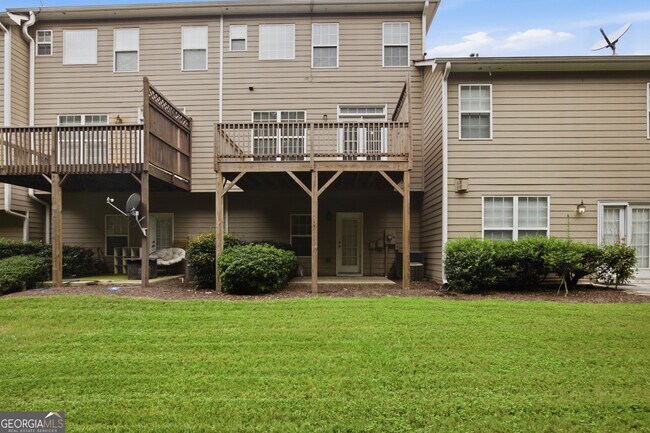 Building Photo - 10851 Alderwood Cove