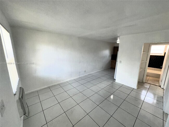 Building Photo - 701 NW 7th Ave