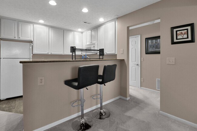 Building Photo - Beautifully Up0dated 1-bedroom, 1-bathroom...