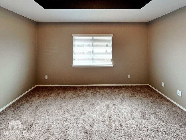 Building Photo - 9203 Silver Vista