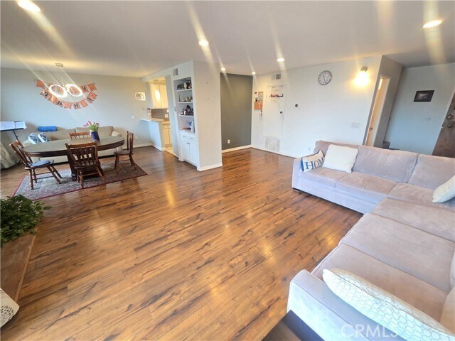 Building Photo - 8828 Pershing Dr