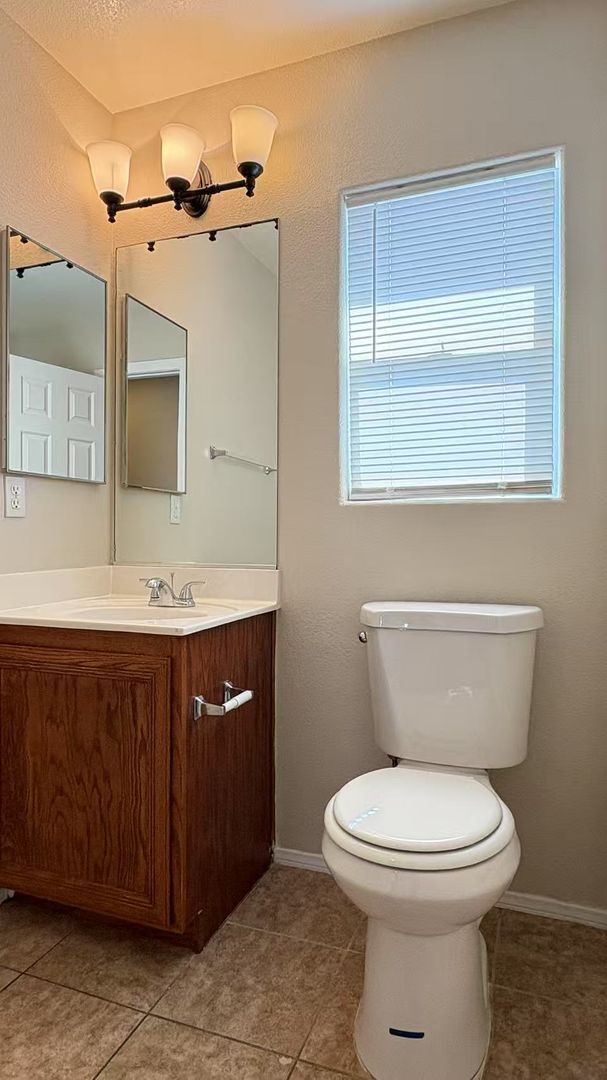 Building Photo - 6523 Mocha Brown Ct