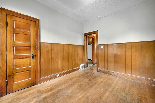 Building Photo - 7412 Worley Ave