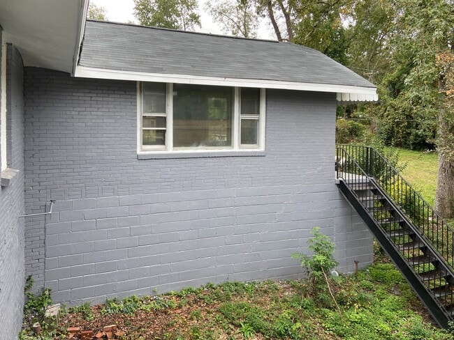 Building Photo - 4/2 home for rent! $1350