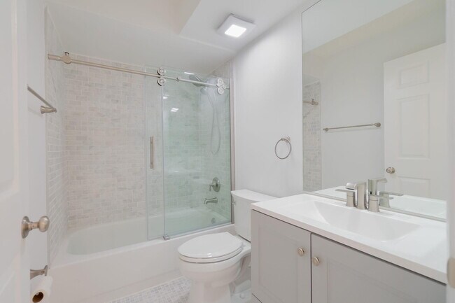 Building Photo - 12236 Sag Harbor Ct